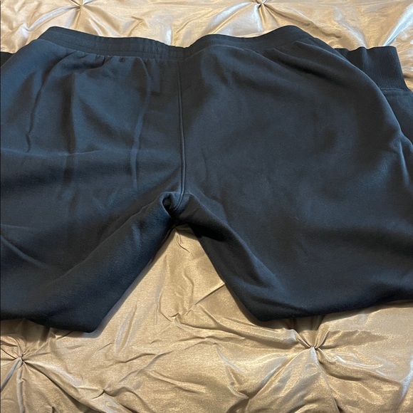 Under Armour Black Sweatpants - Picture 5 of 6